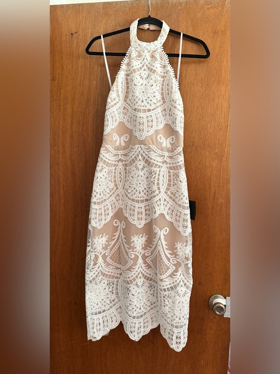 Lulus Dresses & Skirts - Lulus White Lace Overlay Halter Dress with Nude Lining